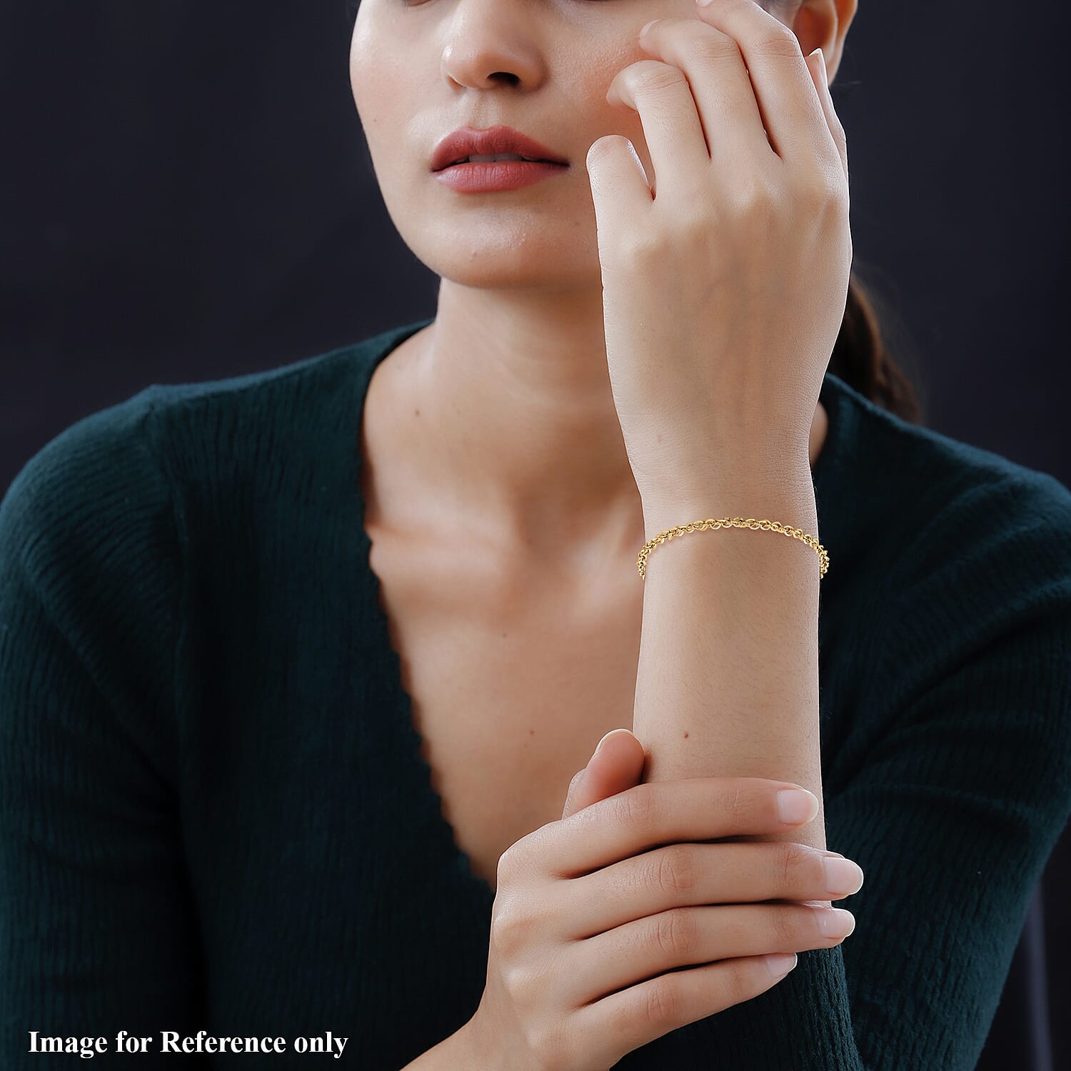 9K Yellow Gold  Bracelet,  Gold Wt. 1.7 Gms