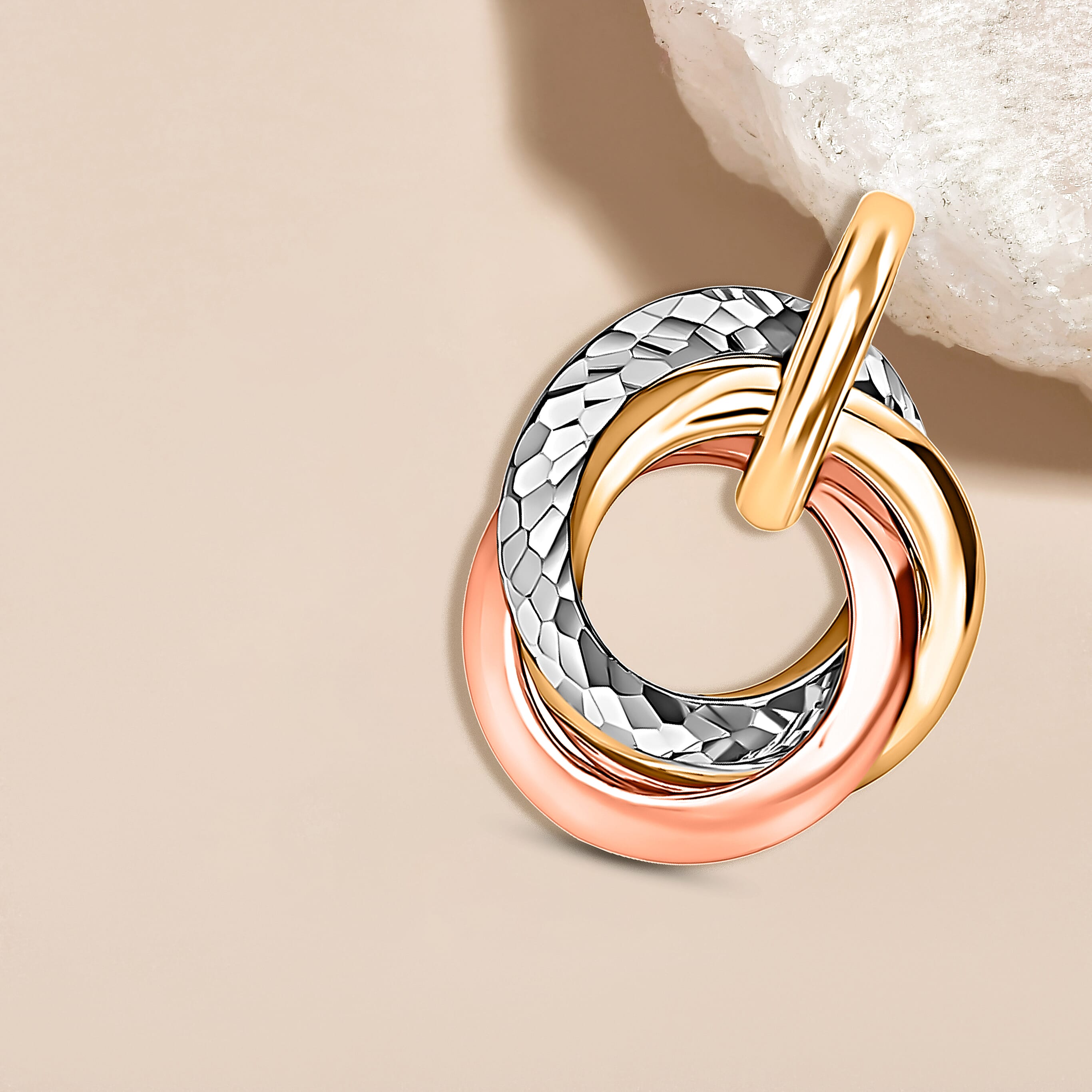 9K 3 Colour Gold 14mm x 18.4mm Diamond Cut Rings Pendant