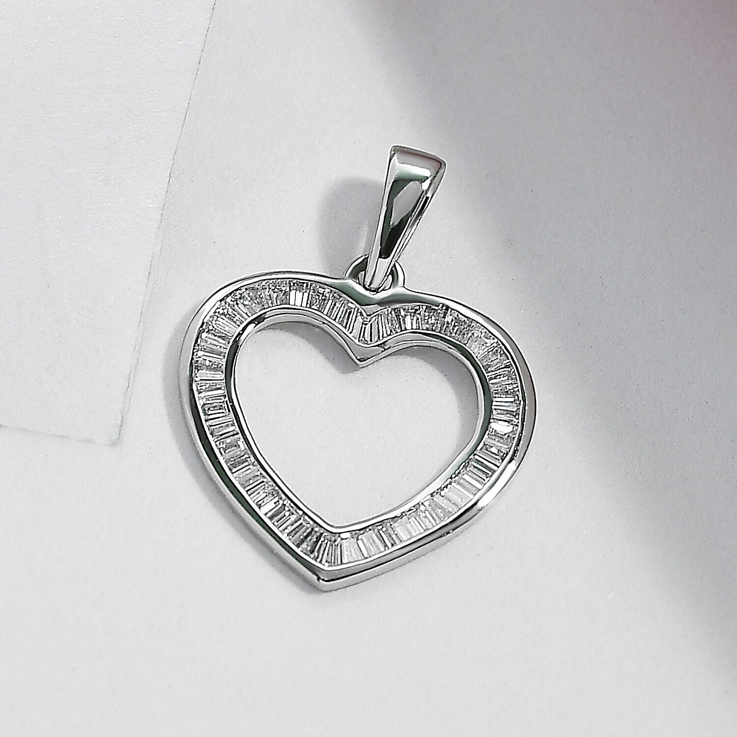 RHAPSODY 950 Platinum IGI Certified Diamond (VS - E-F) Heart Pendant 0.50 Ct