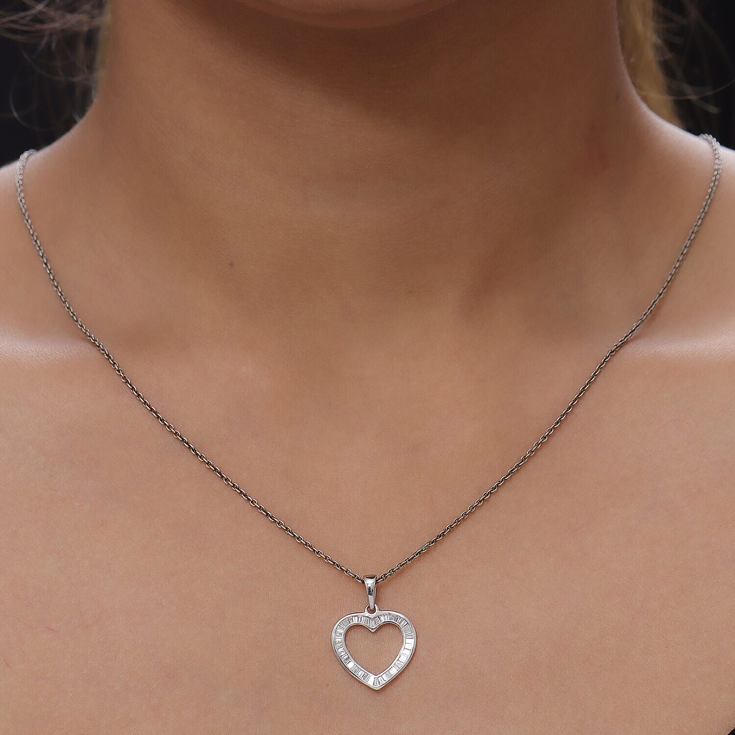 RHAPSODY 950 Platinum IGI Certified Diamond (VS - E-F) Heart Pendant 0.50 Ct