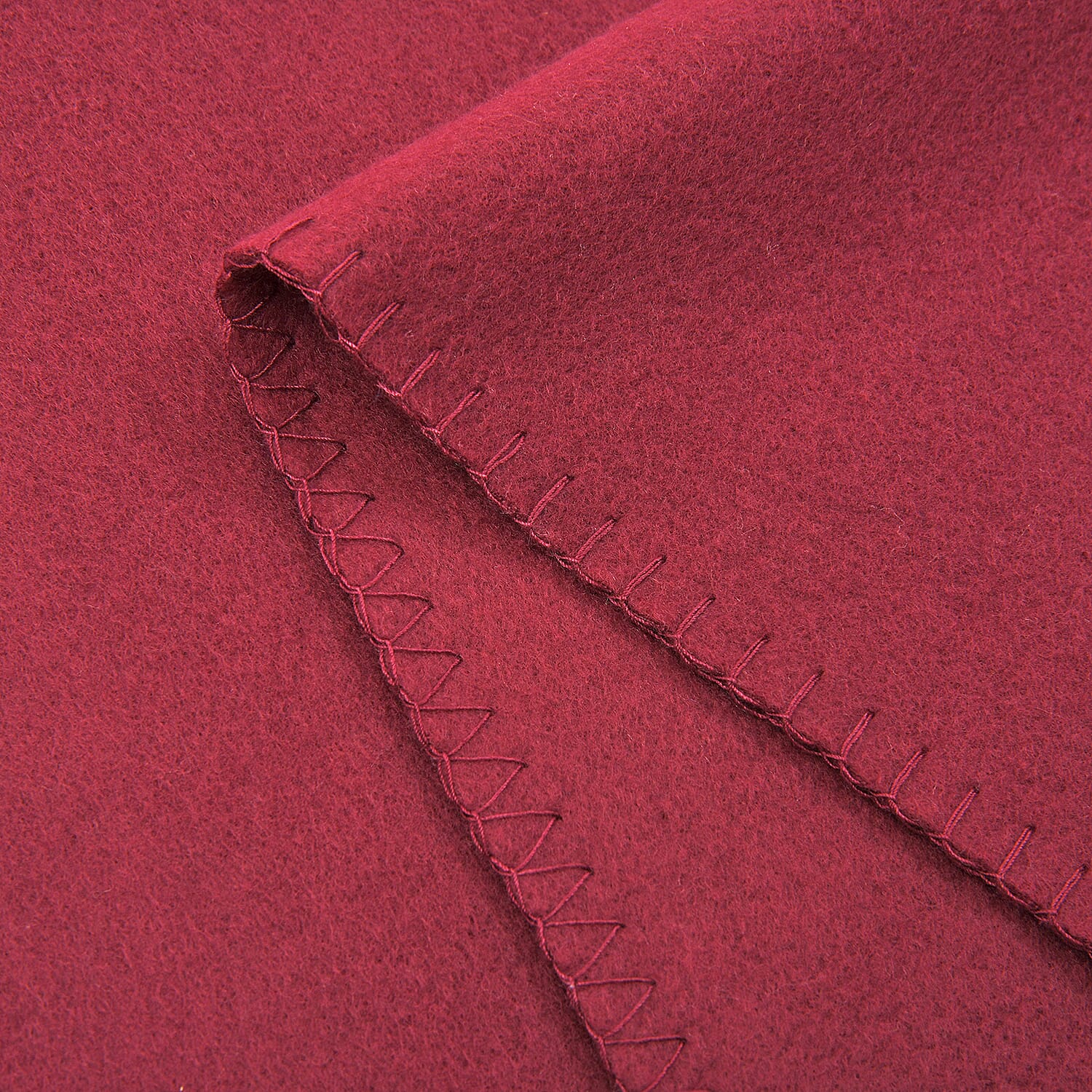 Solid Colour Fleece Blanket - Maroon
