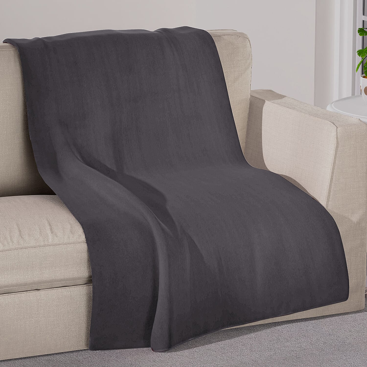 Solid Colour Fleece Blanket (Size 170x130 Cm) - Dark Grey