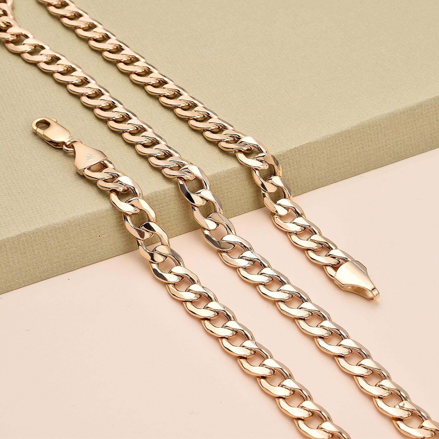 9K Yellow Gold Flat Curb Necklace (Size - 22) with Lobster Clasp, Gold Wt. 20.32 Gms