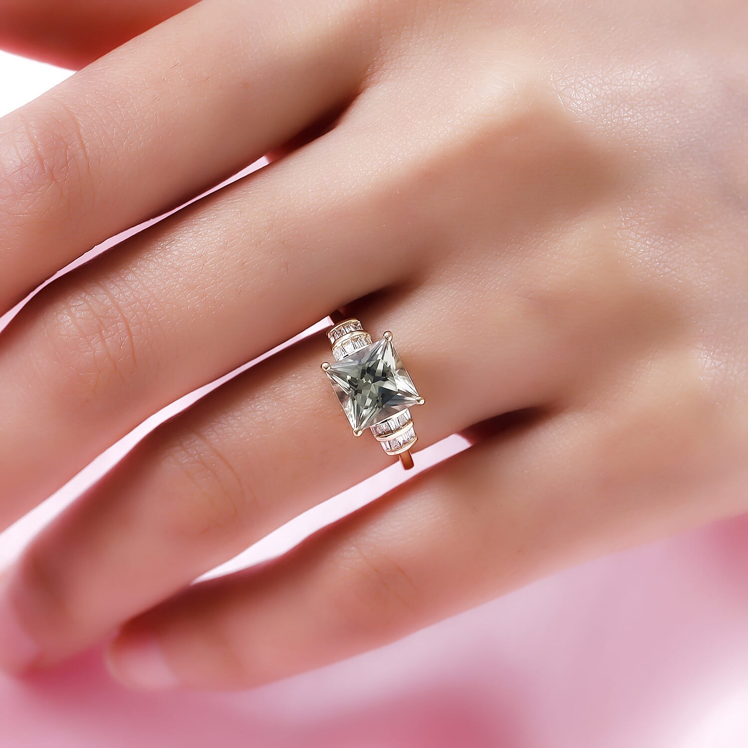 ILIANA 18K Yellow Gold AAA Turkizite and Diamond (SI-G-H) Ring 3.00 Ct.