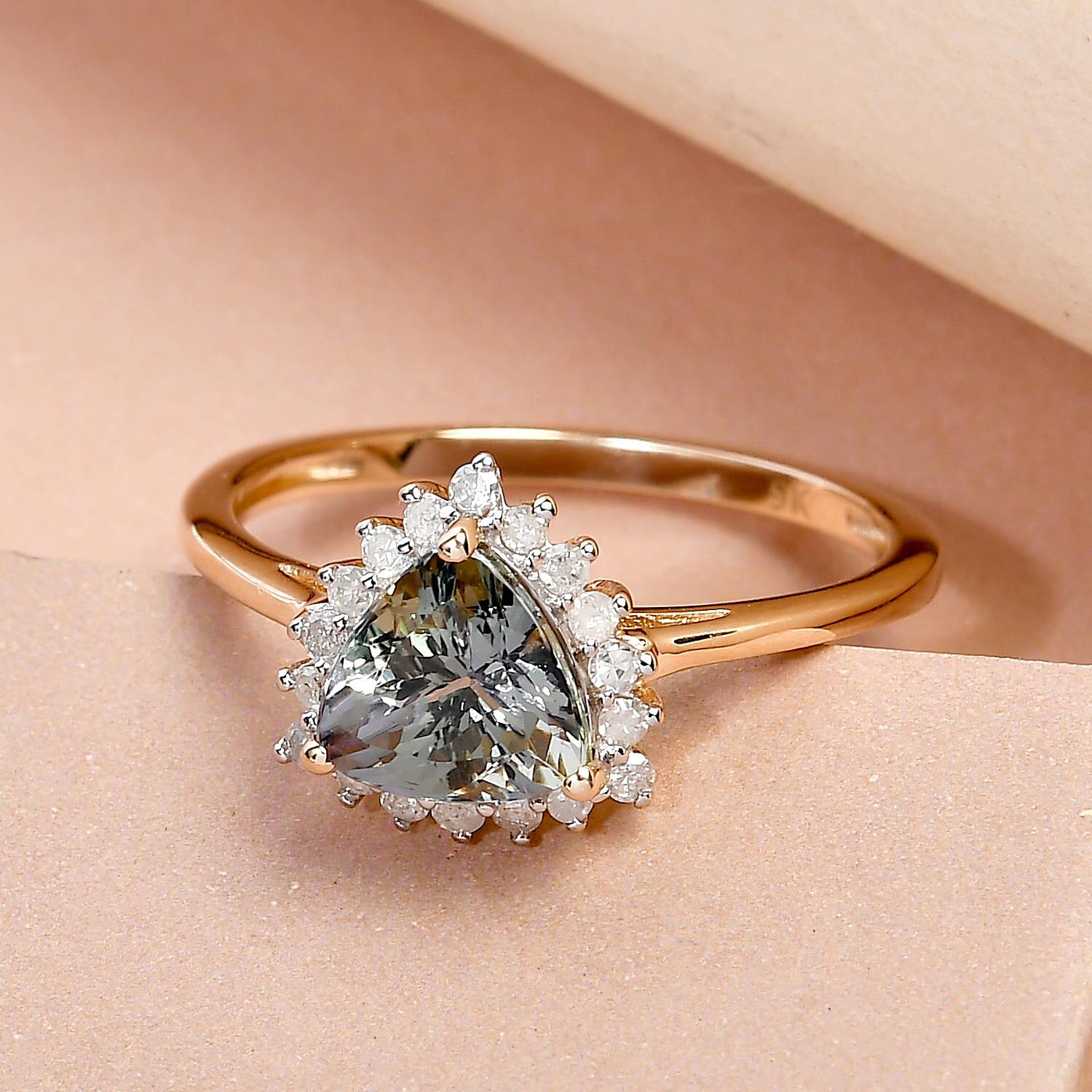 9K Yellow Gold Green Tanzanite and Diamond Ring 1.67 Ct.