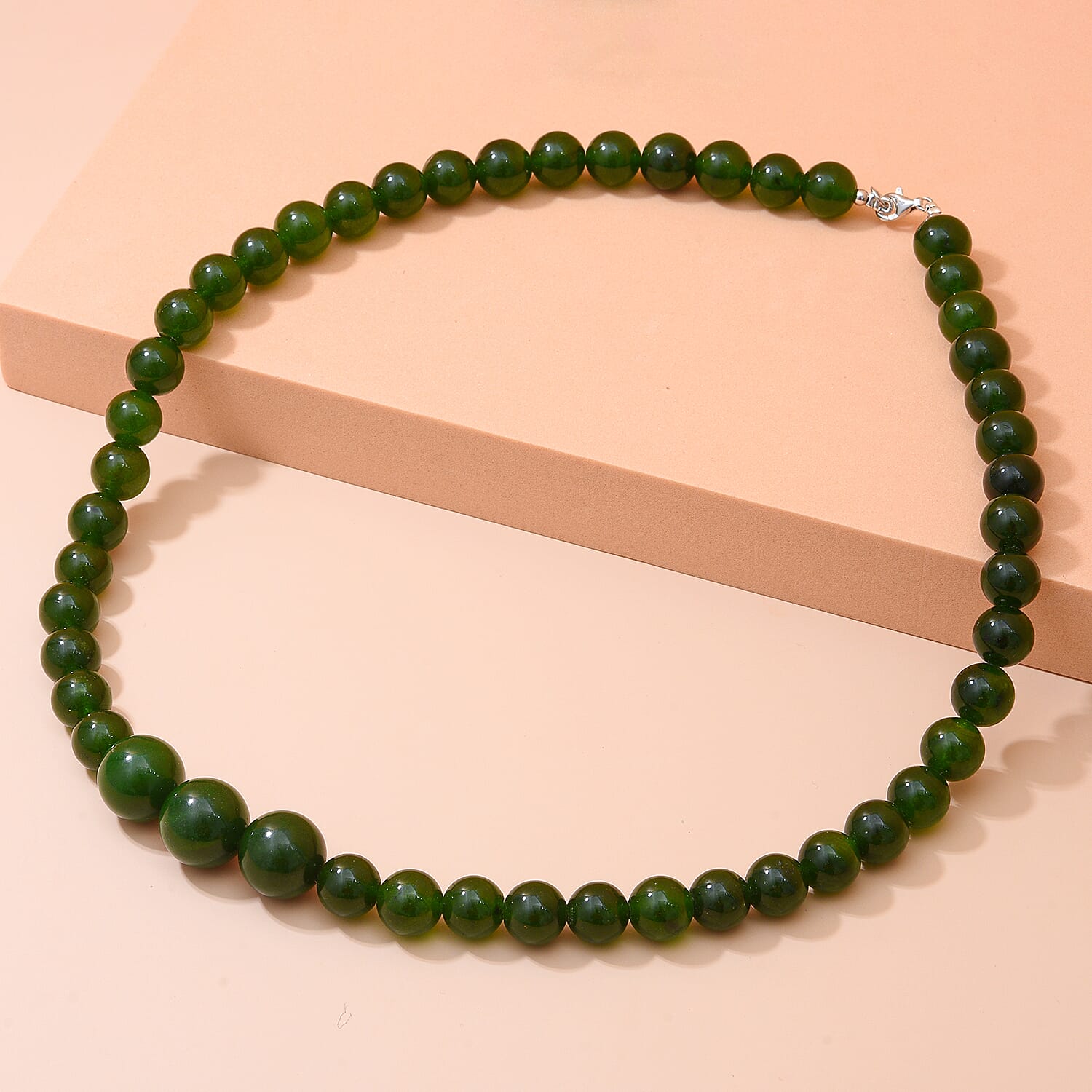 Tucson Special - Green Onyx Beads Necklace (Size - 20) in Rhodium Overlay Sterling Silver 370.00 Ct.