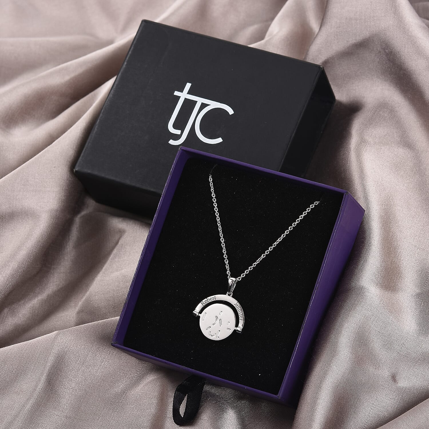 Personalised Engravable Spinning Disc 'I LOVE YOU' Pendant