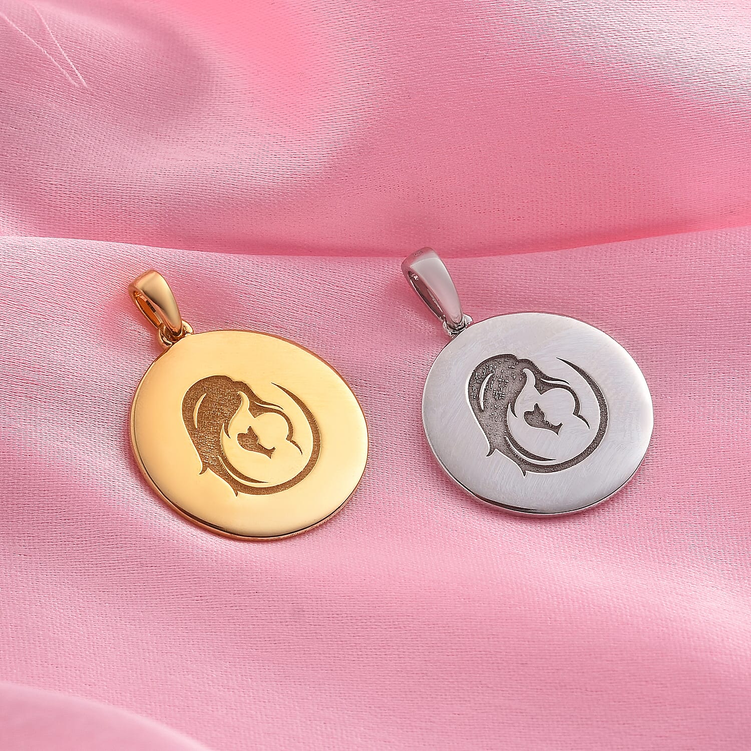 Personalised Mother Baby Engraved Pendant in Silver