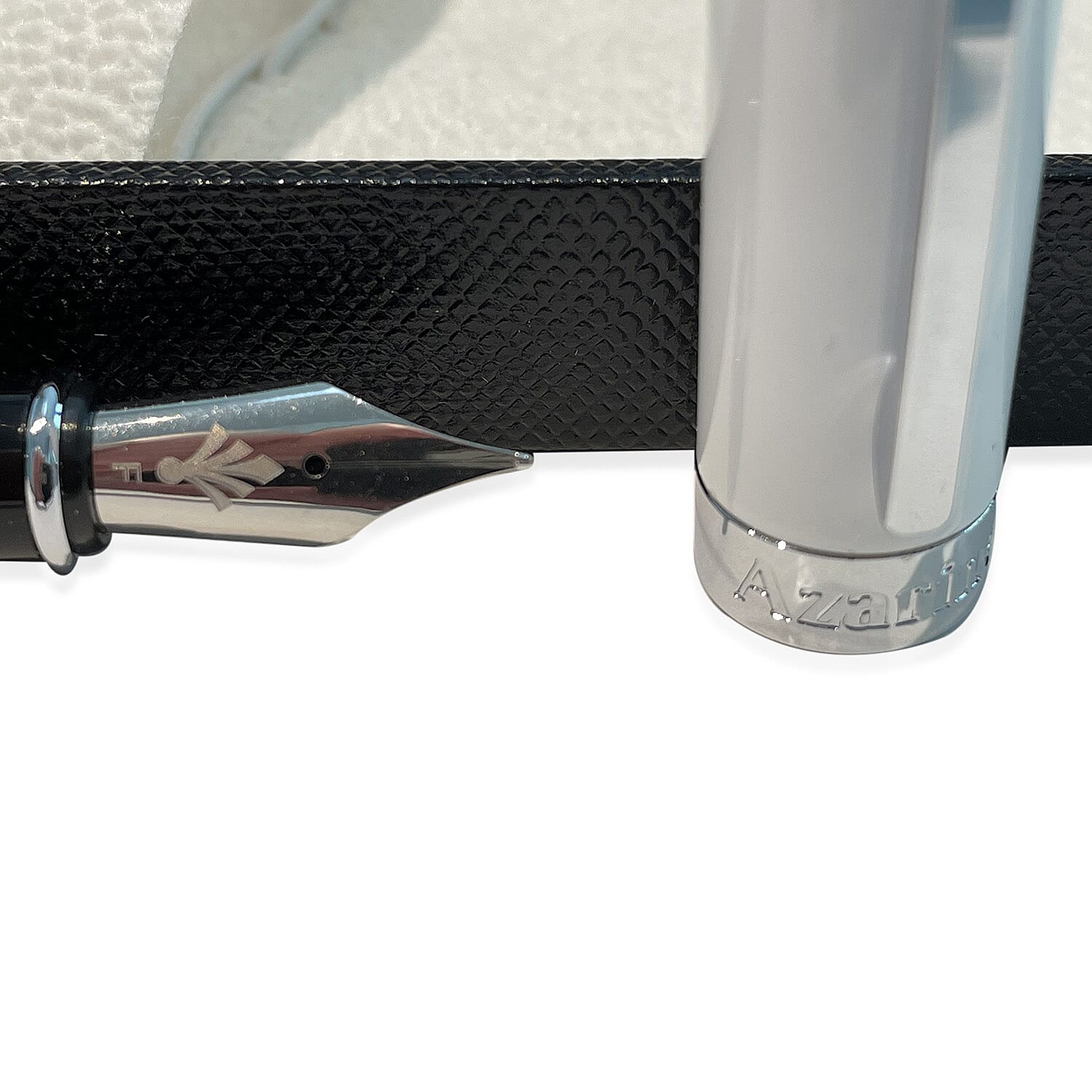 Personalised Engravable Azarine Snow Fountain Pen with Gift Box