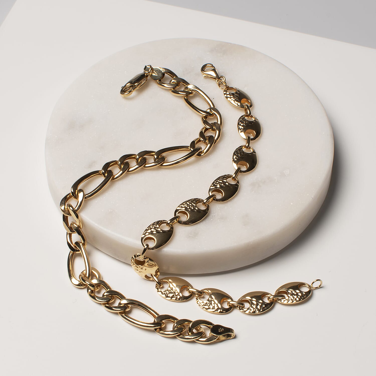 Persnalised Engravable Hatton Garden- 9K Yellow Gold Mariner Link Bracelet (Size - 7)