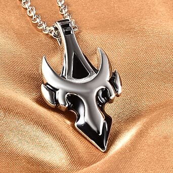 https://tjcuk.sirv.com/Products/D1/0/D10483/Personalised-Engravable-Enamelled-Tauren-Arrow-Necklace-(Size-19.5021._D10483_2.jpg?w=342&h=342
