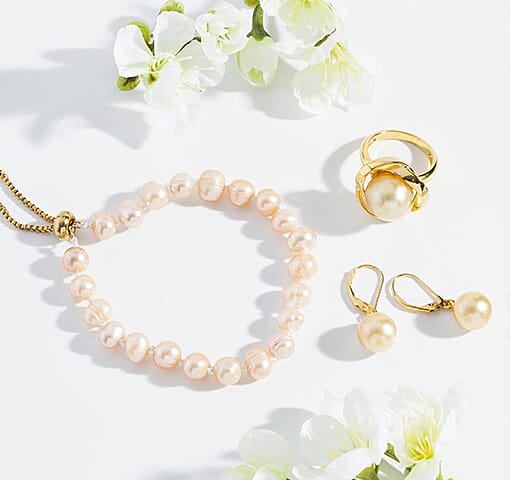Pearl jewelry